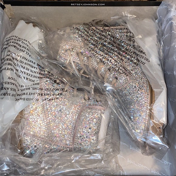 NWT Betsey Johnson SB-HUDSN Rhinestone Combat Bootie - Picture 12 of 15